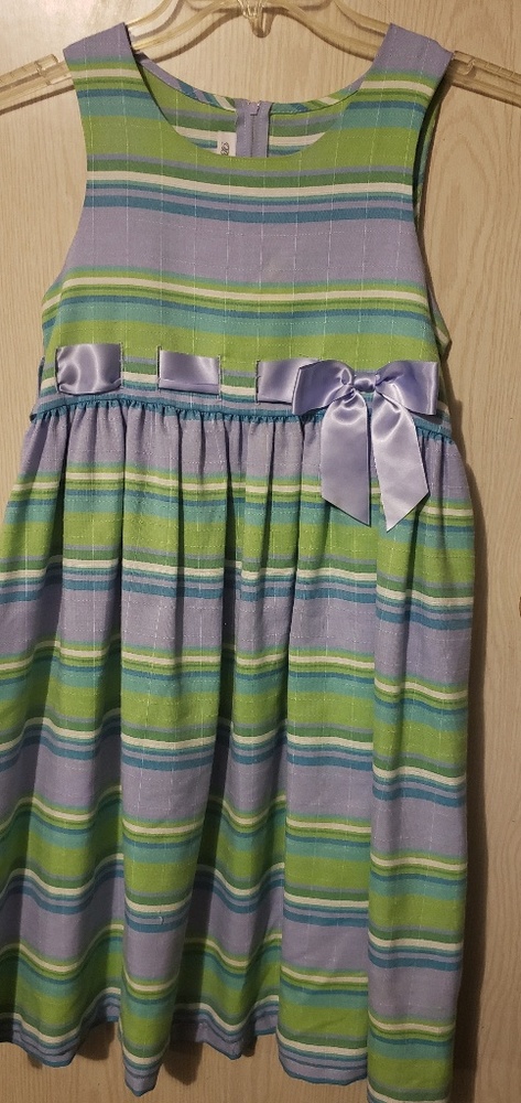Girls dress